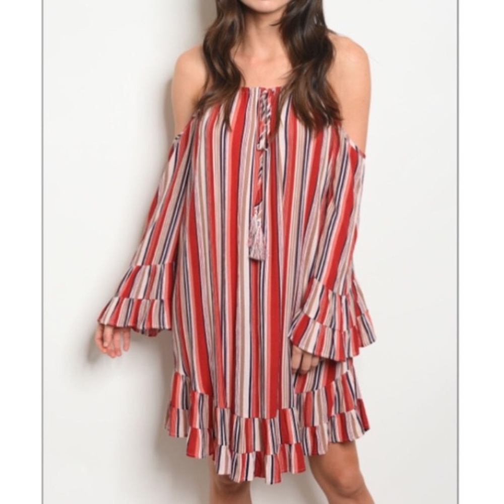 🆕 Ruby Cold Shoulder Bell Sleeve Boho Dress 👗